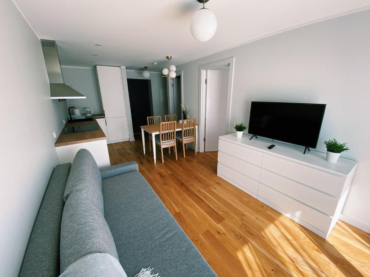 Albatross Mini - 2 Room Seaside Air-Conditioned Apartment With Balcony Ķesterciems 외부 사진